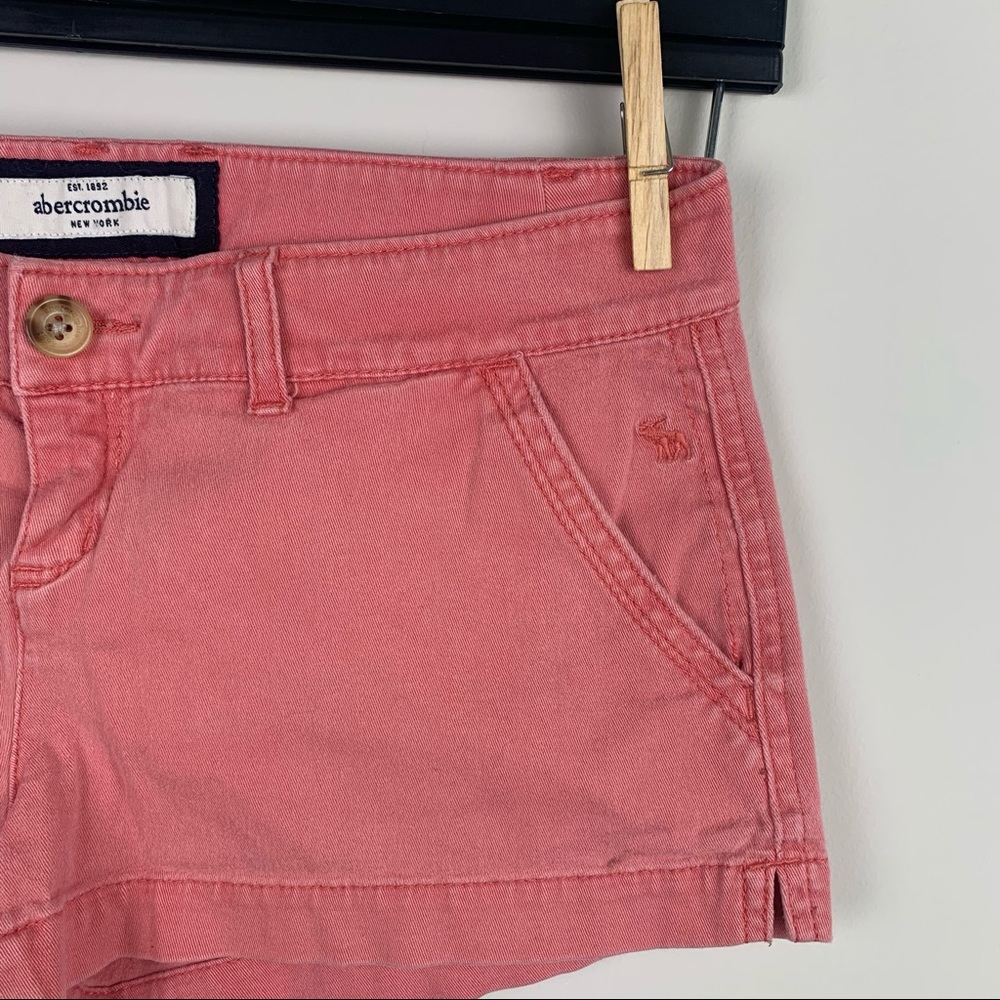 🌸 A&F Coral shorts, 16Y